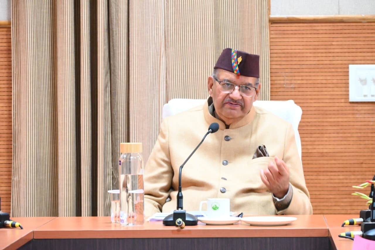 योजनाओं को गाँव तक पहुंचाने के लिए कार्यशालाओं का आयोजन करें – ग्राम्य विकास मंत्री गणेश जोशी