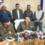 देहरादून: प्रॉपर्टी विवाद में माँ ने ही दी थी बेटे की सुपारी, पुलिस मुठभेड़ में दो शूटर गिरफ्तार