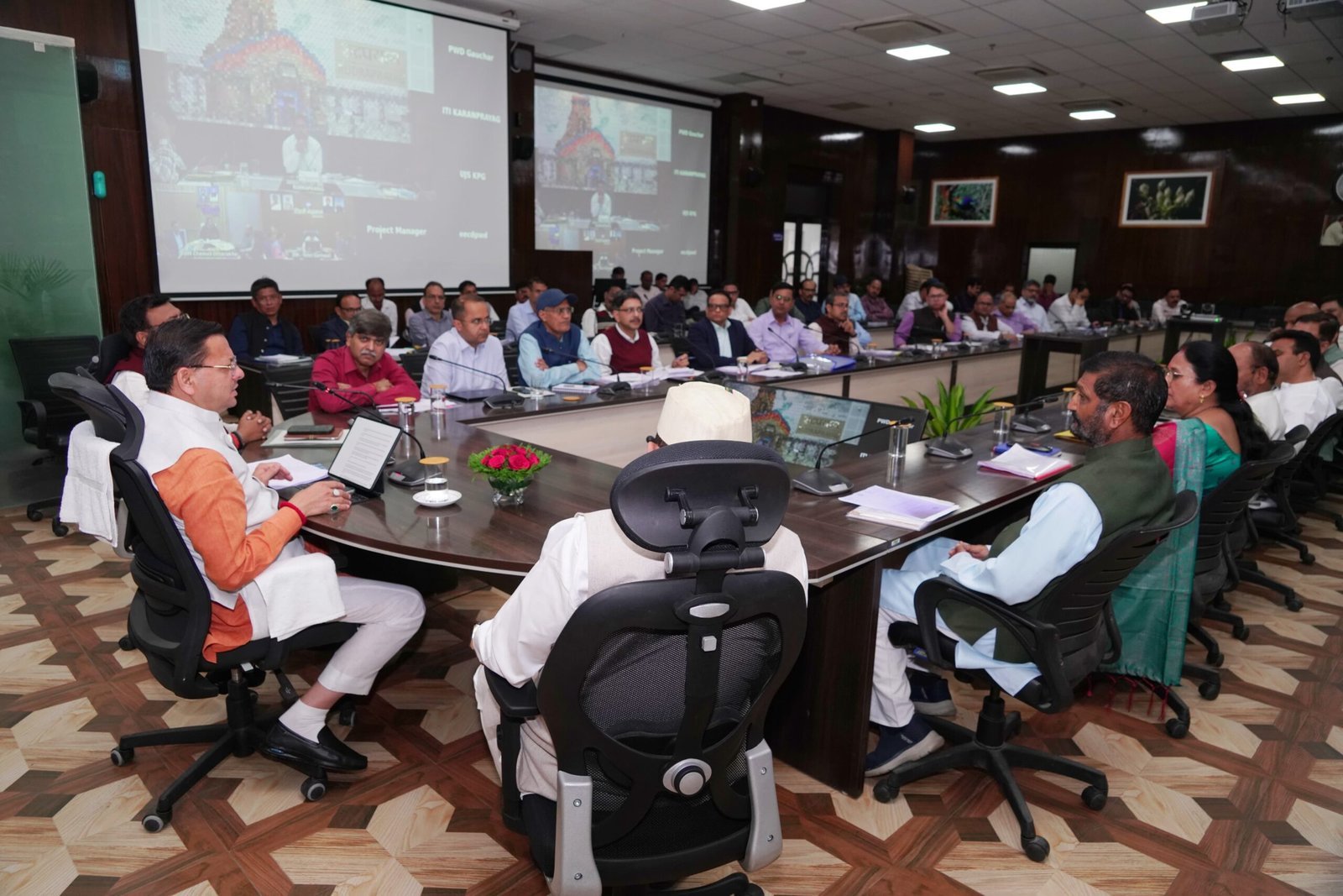 मुख्यमंत्री ने की 5 विधानसभाओं की सीएम घोषणाओं की समीक्षा,पर्वतीय क्षेत्रों में स्वास्थ्य सुविधाओं के सुदृढ़ीकरण पर विशेष ध्यान दिया जाए – मुख्यमंत्री