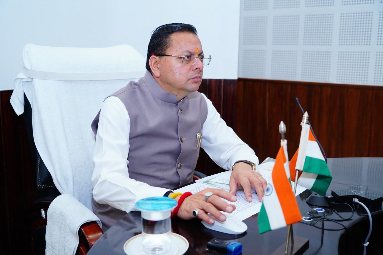 सीएम धामी ने किया ‘श्रमिक सेवा मोबाइल एप’ का विमोचन; 8005 श्रमिकों के खातों में भेजे 17.25 करोड़ रुपए