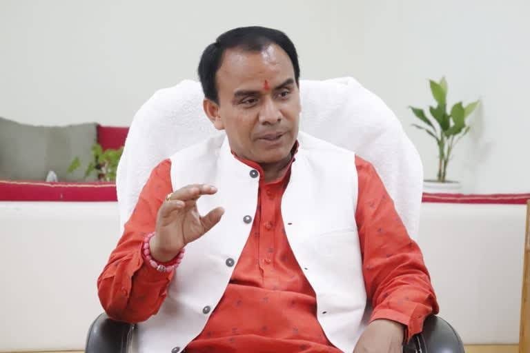 उच्च व तकनीकी शिक्षा में सभी अटैचमेंट होंगे समाप्त, प्रतिनियुक्ति पर गये कार्मिकों की भी होगी वापसी,अधिकारियों को दिये निर्देश: डॉ. धन सिंह रावत