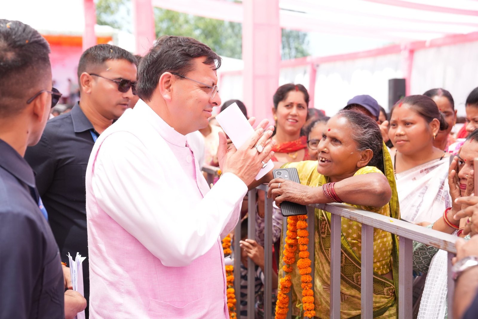 खटीमा में “जन-जन की सरकार, आपके द्वार” कार्यक्रम में मुख्यमंत्री ने गिनाई केंद्र व राज्य सरकार की उपलब्धियां