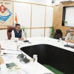 टिहरी लेक ग्लोबल डेस्टिनेशन को लेकर हुई हाई पॉवर कमेटी की बैठक,प्रोजेक्ट में ग्रीन एनर्जी को अधिकतम प्रयोग किया जाए: मुख्य सचिव
