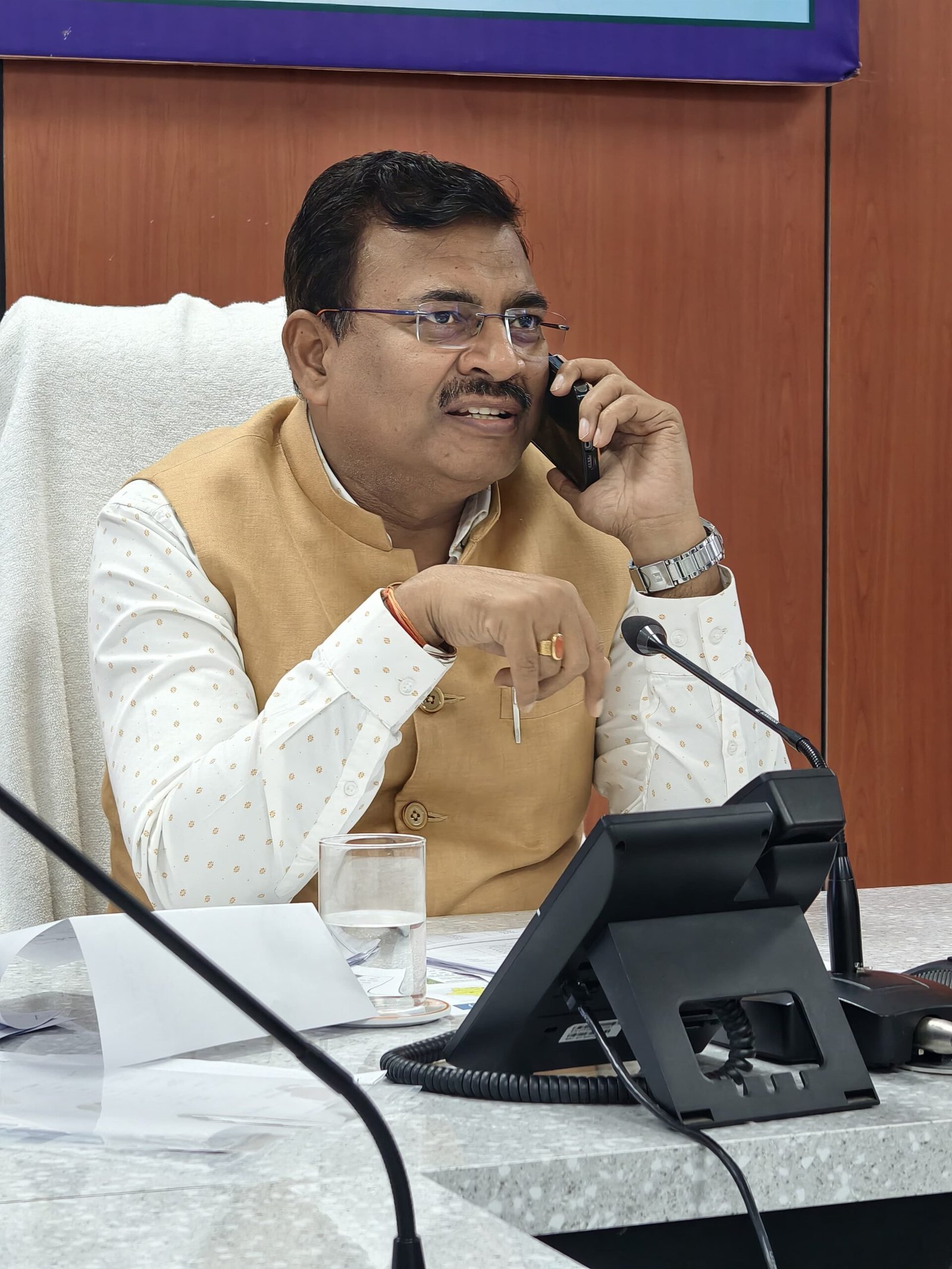 24×7 अलर्ट मोड में रहें अधिकारी-मुख्य सचिव मानसून-एसईओसी से मुख्य सचिव ने की विस्तृत समीक्षा कहा-बंद सड़कों को शीघ्र खोला जाए, लोगों को न हो दिक्कत